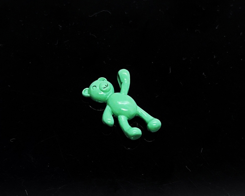 Подвеска Мишка косолапый с зеленой эмалью размер 18мм Зеленый