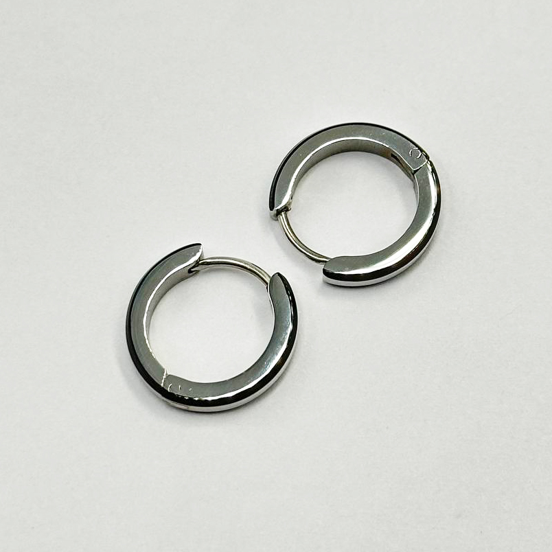 Швензы с черной эмалью цвет серебро размер 15,8мм*3мм