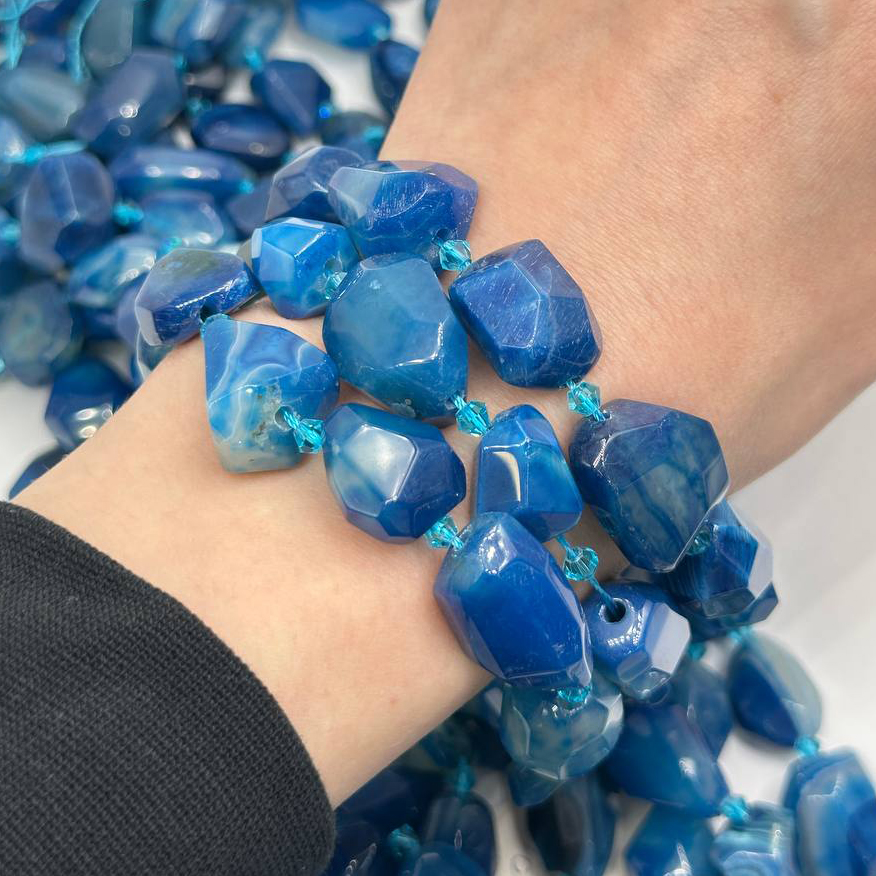 Агат размер 16*20мм натуральный тонированный камень