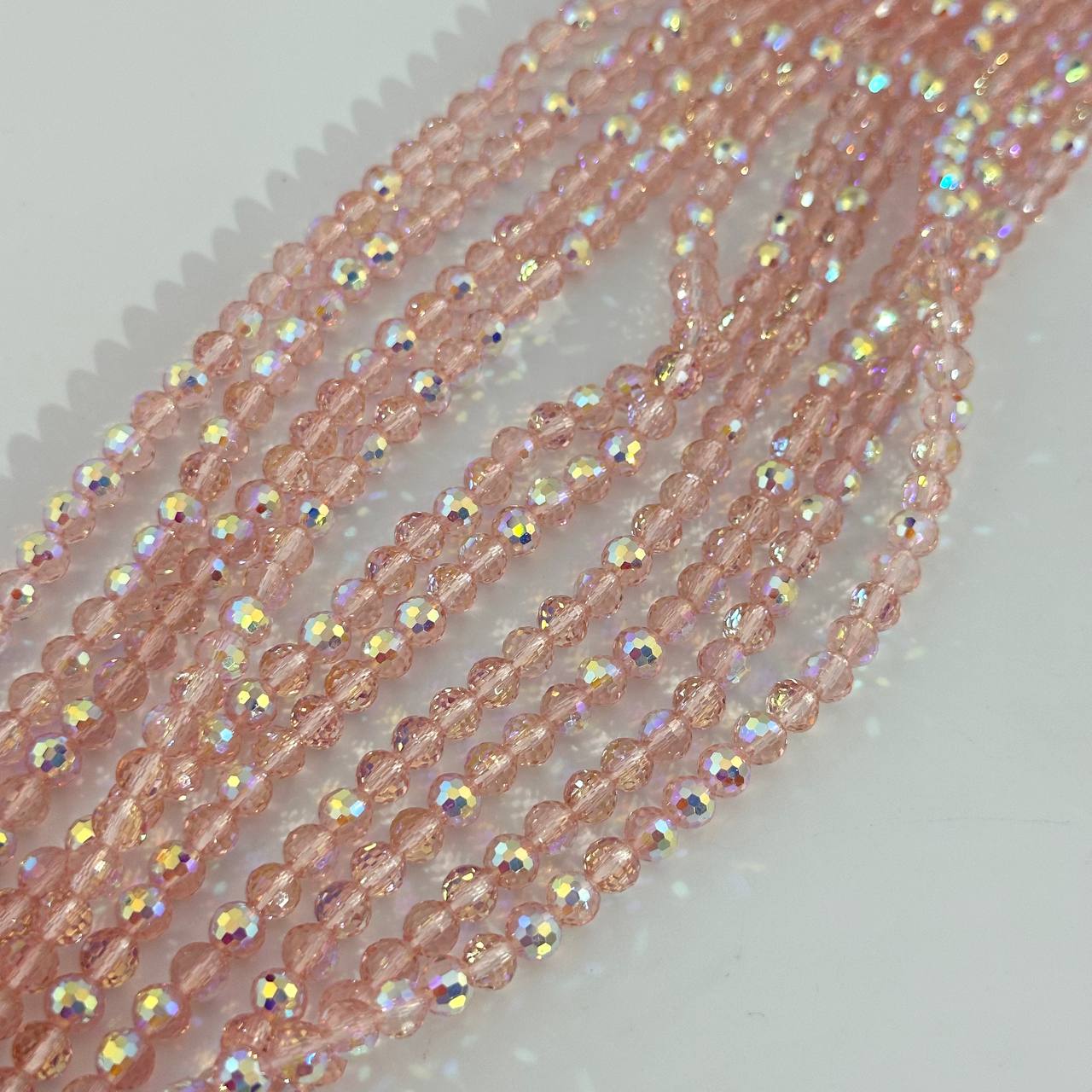 Бусины стеклянные размер 6мм цвет розовый с отливом
